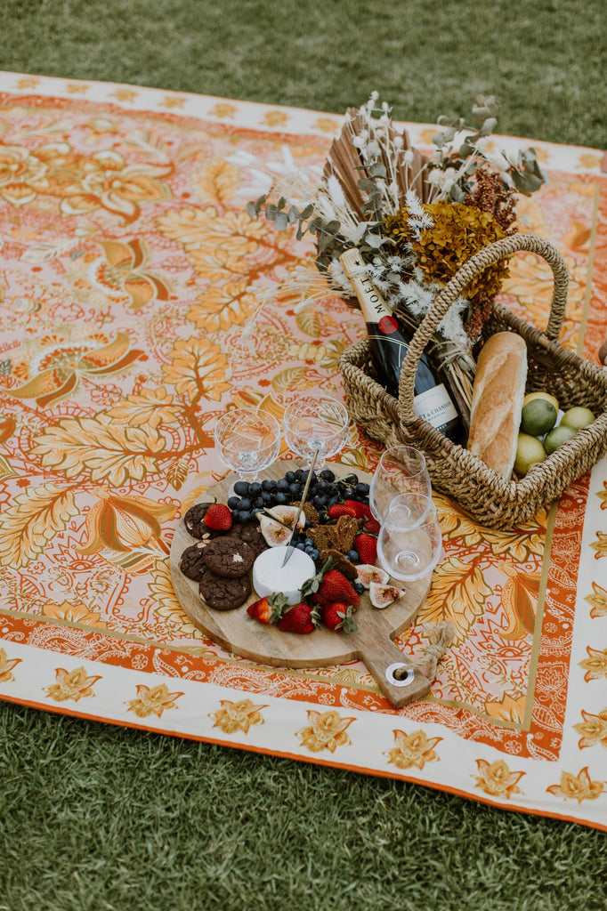 ❤️⁠The Val Picnic Rug aka The goddess of love❤️⁠